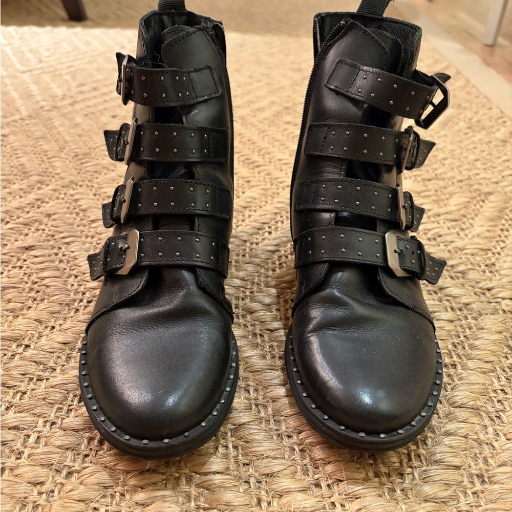 Steve Madden Leather Buckle Boots